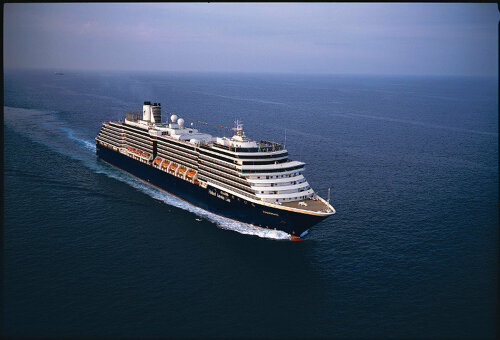 ÖSTLICHE KARIBIK: BERNSTEINBUCHT & BAHAMAS