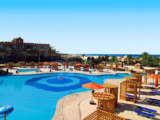 Utopia Beach ★★★★