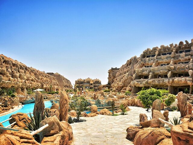 Caves Beach Resort Hurghada ★★★★★