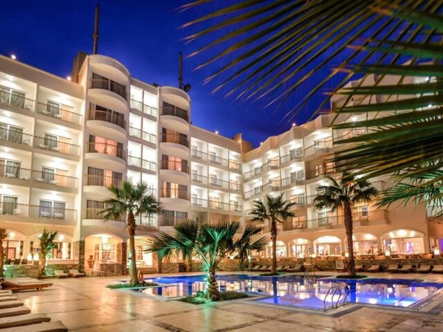 Royal Star Beach Resort ★★★★