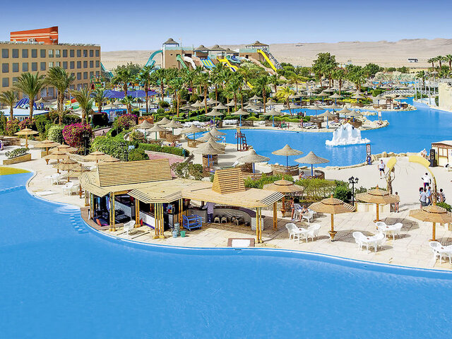 Titanic Aqua Park Resort ★★★★