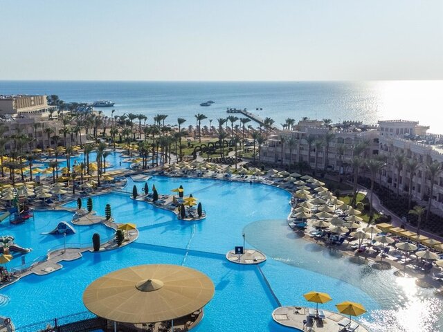 Pickalbatros Palace Resort  – Hurghada ★★★★★