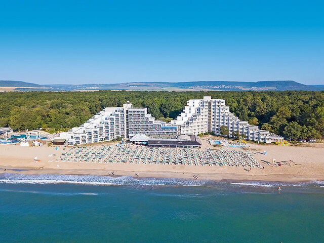 Mura Beach ★★★★