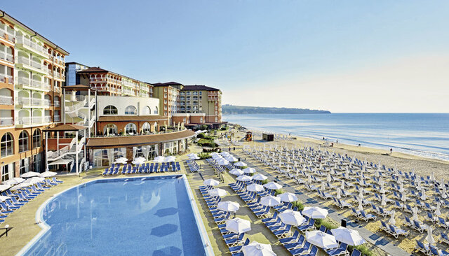 Sol Luna Bay Resort ★★★★