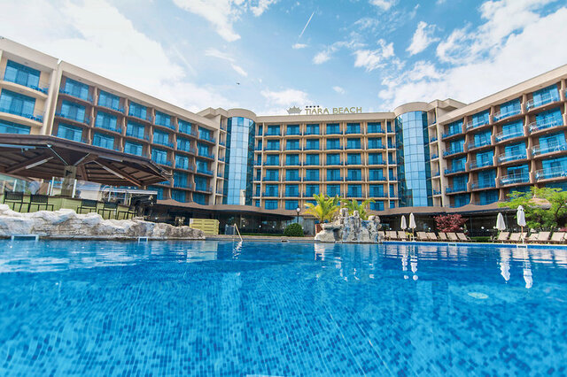 Tiara Beach ★★★★