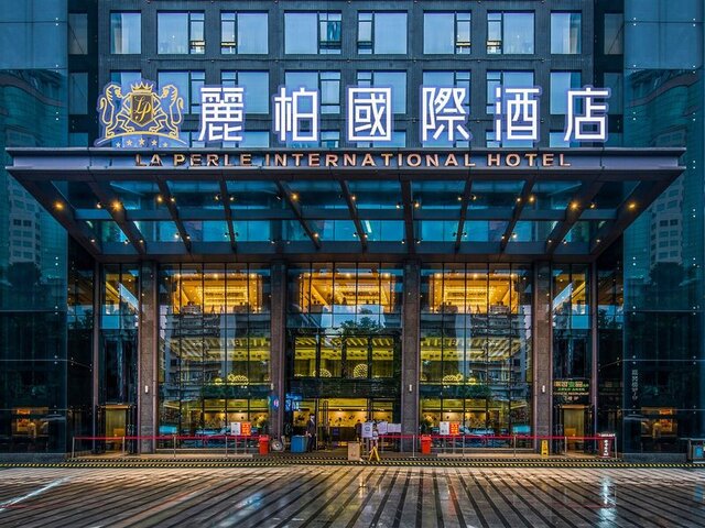 La Perle International Hotel ★★★★★