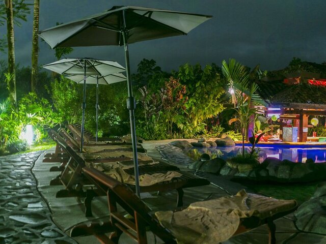 Mountain Paradise Hotel ★★★★