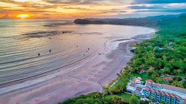 AZURA Beach Resort ★★★★