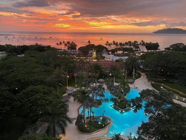 Tamarindo Diria Beach Resort ★★★★