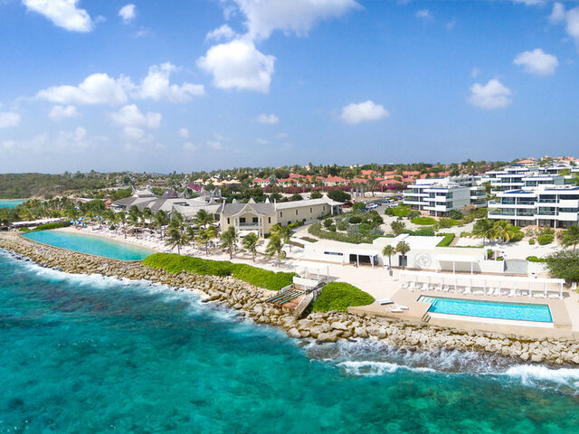 Papagayo Beach Hotel ★★★★