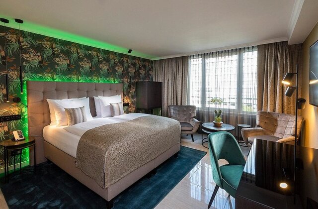 Palace ★★★★★