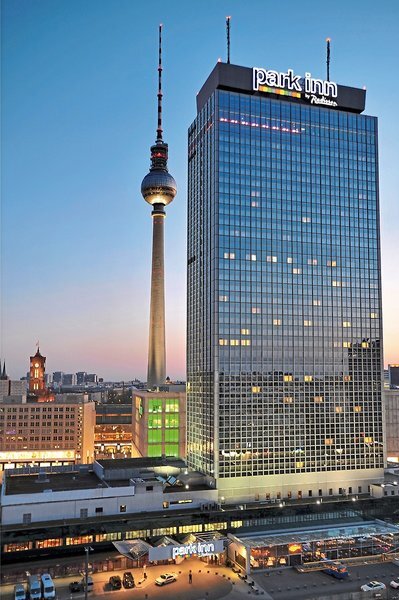 Park Inn by Radisson Berlin Alexanderplatz ★★★★