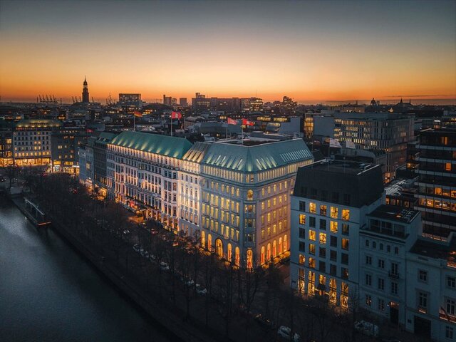 Fairmont Hotel Vier Jahreszeiten ★★★★★