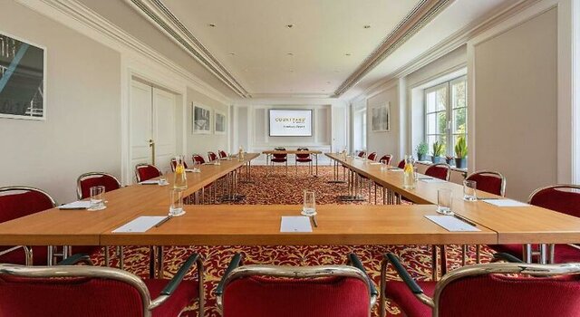 Courtyard by Marriott Hamburg Airport ★★★★