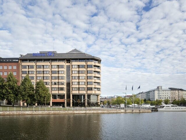 Hilton Helsinki Strand ★★★★★