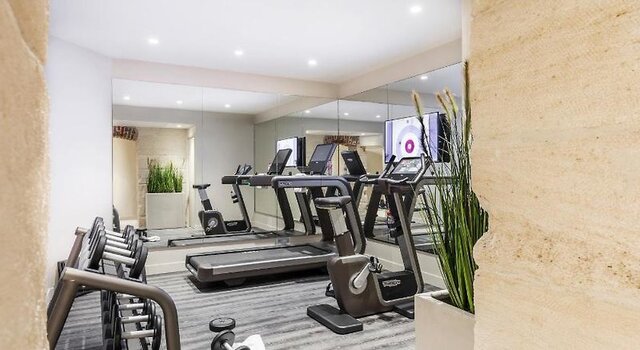 Champs-Elysées Mac Mahon ★★★★★