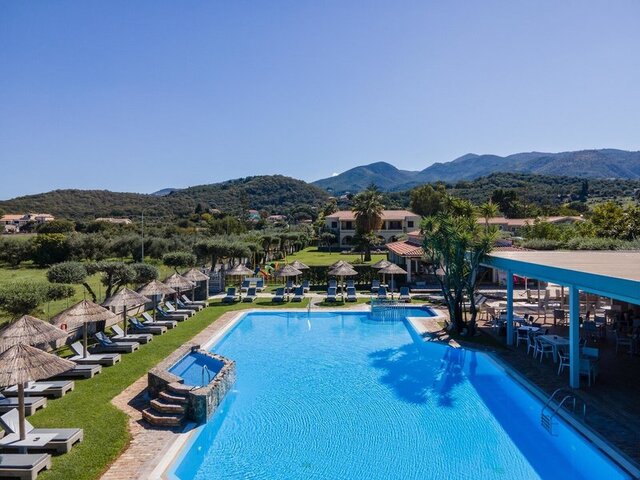 Bostonia Village ★★★★