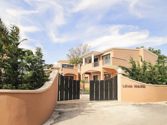 Lena Mare Boutique Hotel ★★★★