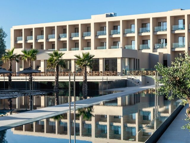 Blue Sea Olivia - Adults Only ★★★★