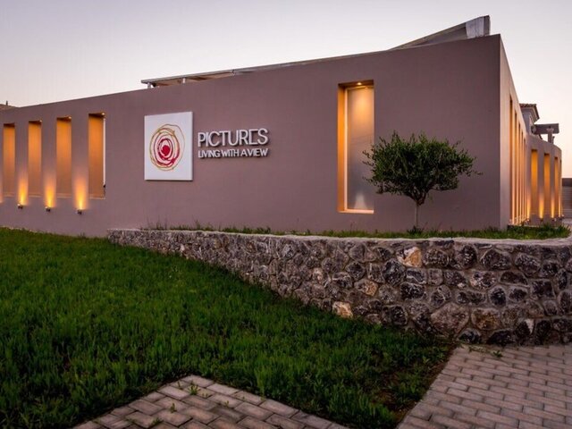 Pictures Suites ★★★