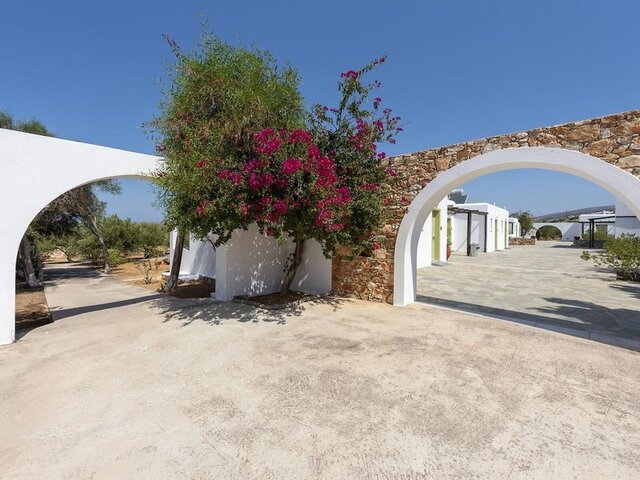 Paros Land Hotel ★★★★