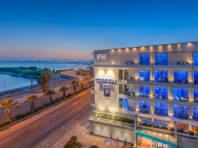 Tropical ★★★★