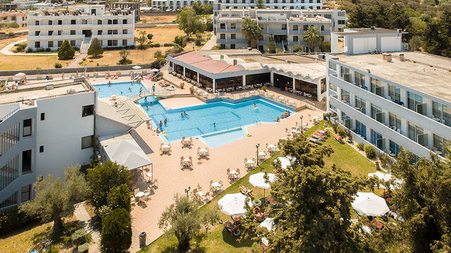 Evi Hotel ★★★