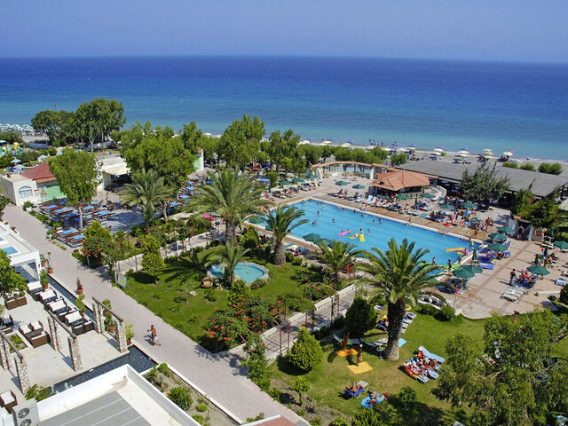 Blue Bay Resort ★★★★