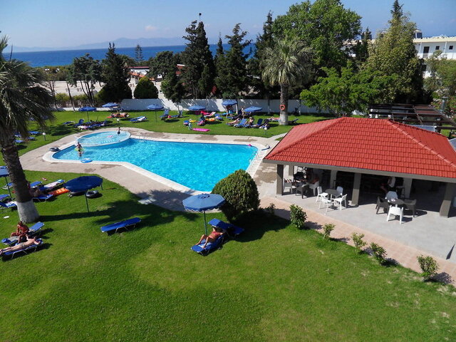Matoula Beach Hotel ★★★★