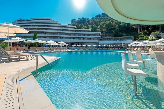 Olympic Palace ★★★★★