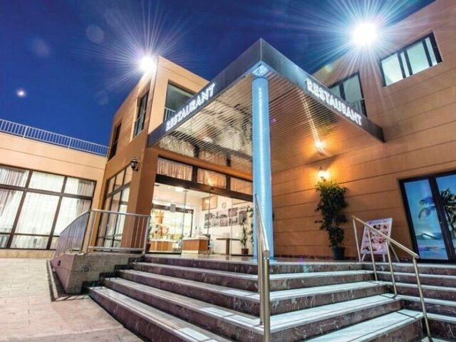 Caretta Beach Resort & WaterPark ★★★★