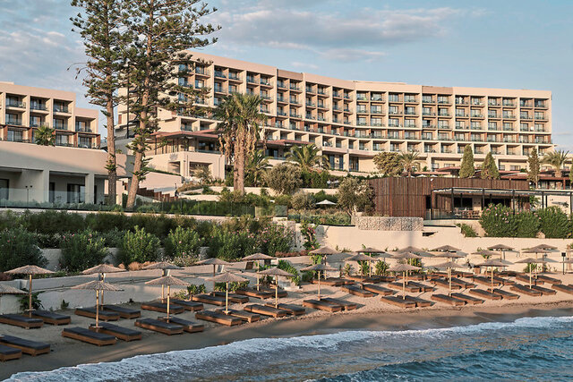 Ella Helea ★★★★★