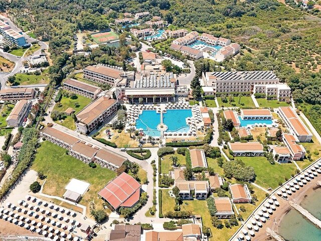 TUI KIDS CLUB Roda Beach Resort & Spa ★★★★★
