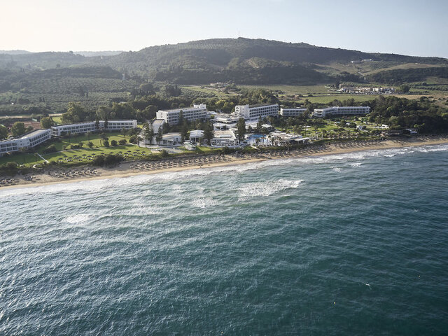 ROBINSON KYLLINI BEACH ★★★★