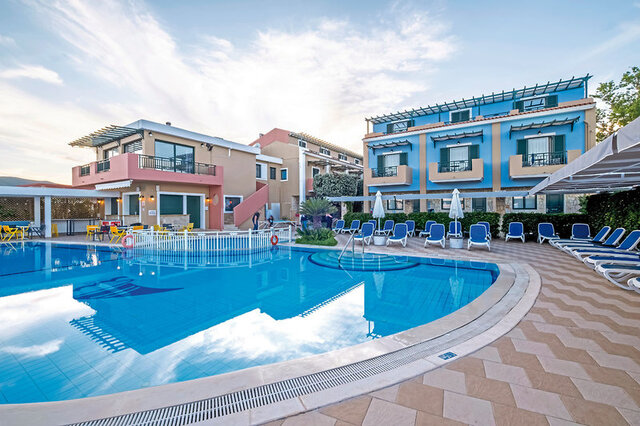 Mediterranean Beach Resort & Spa ★★★★★
