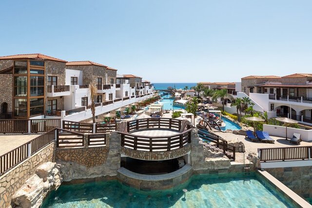 Costa Lindia Beach Resort ★★★★★