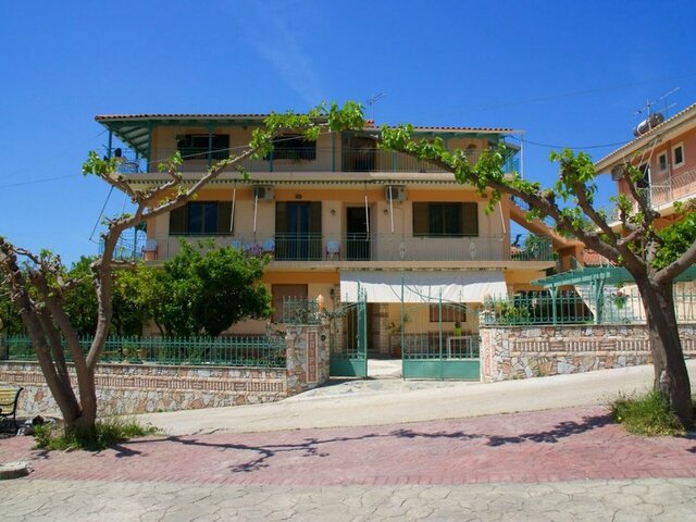 Maria Apartments ★★