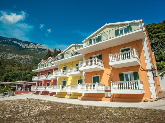 Agios Gerasimos ★★★