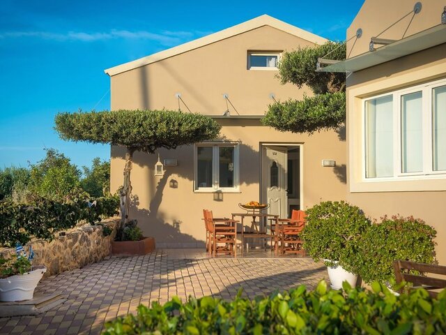 Notos Heights Hotel und Suites ★★★★