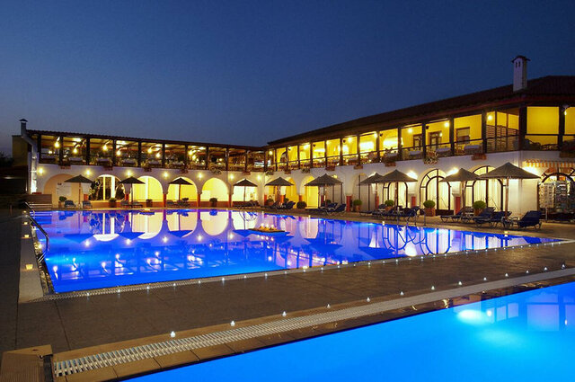 Blue Dolphin ★★★★