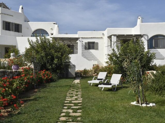 Naoussa Hills Boutique Resort ★★★★