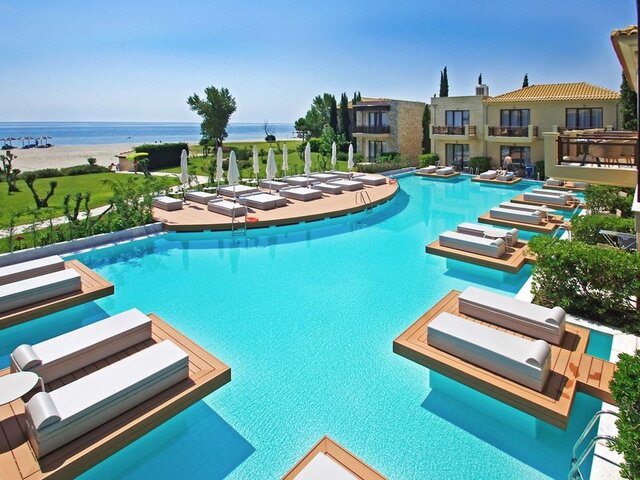 Mediterranean Village ★★★★★