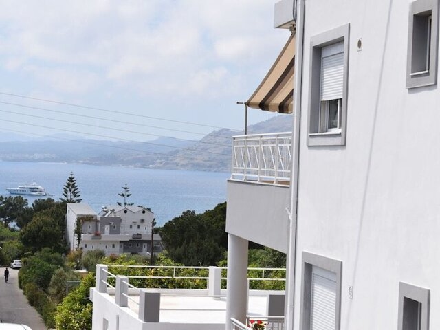 George Beach Studios & Villas ★★★