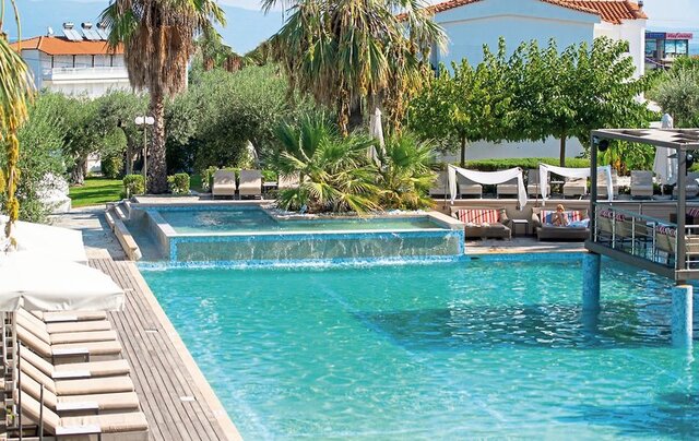 Flegra Palace ★★★★