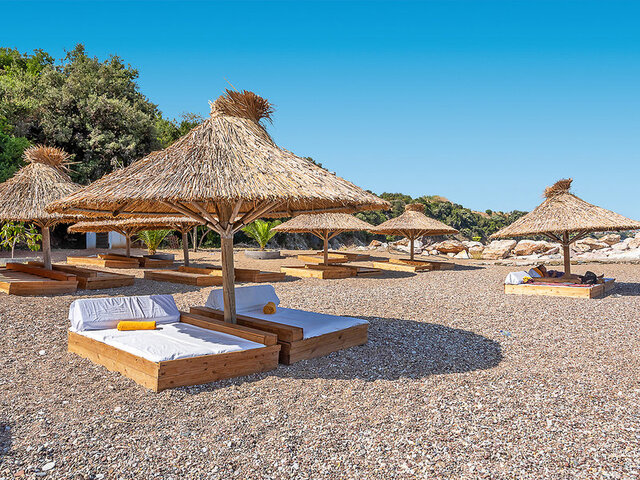 Sunrise Beach Hotel ★★★★