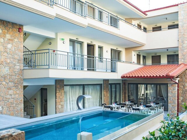Core Hotel ★★★★
