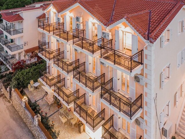 Stellatos House ★★★★
