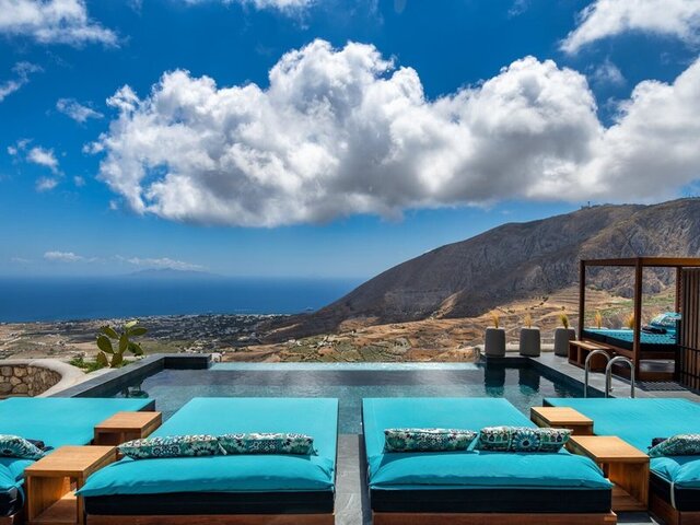 Skyfall Suites ★★★★★