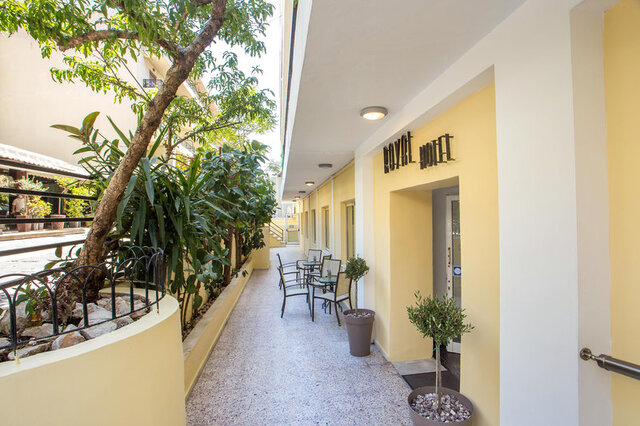 Royal Aparthotel ★★