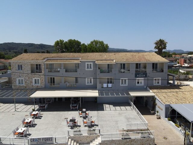 Aqua Luxury Suites ★★★★